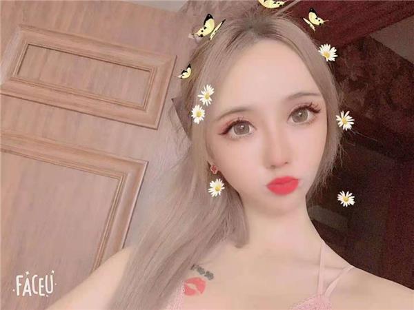 验证河西lf子萱年轻颜值也还不错
